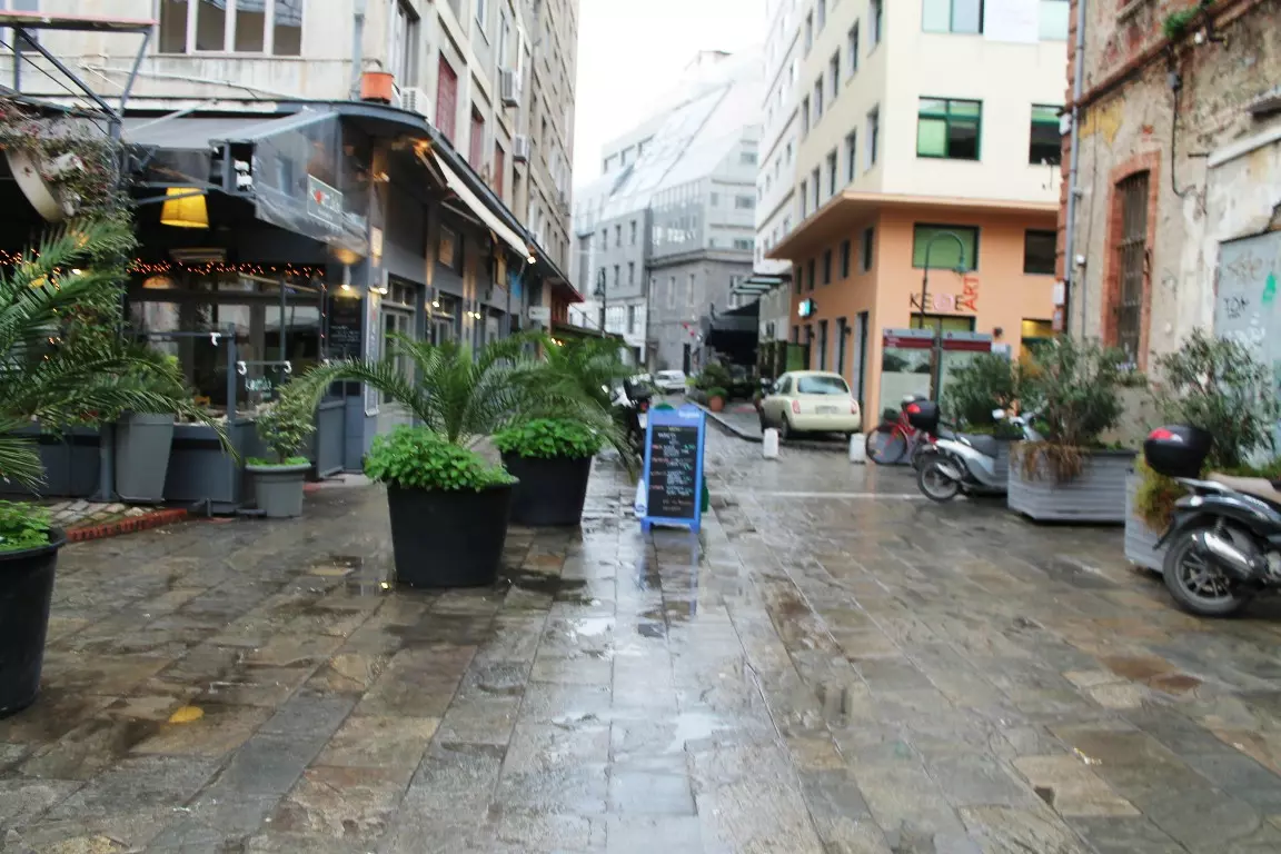 Building In Center Of Thessaloniki, Greece (1.200 M²)