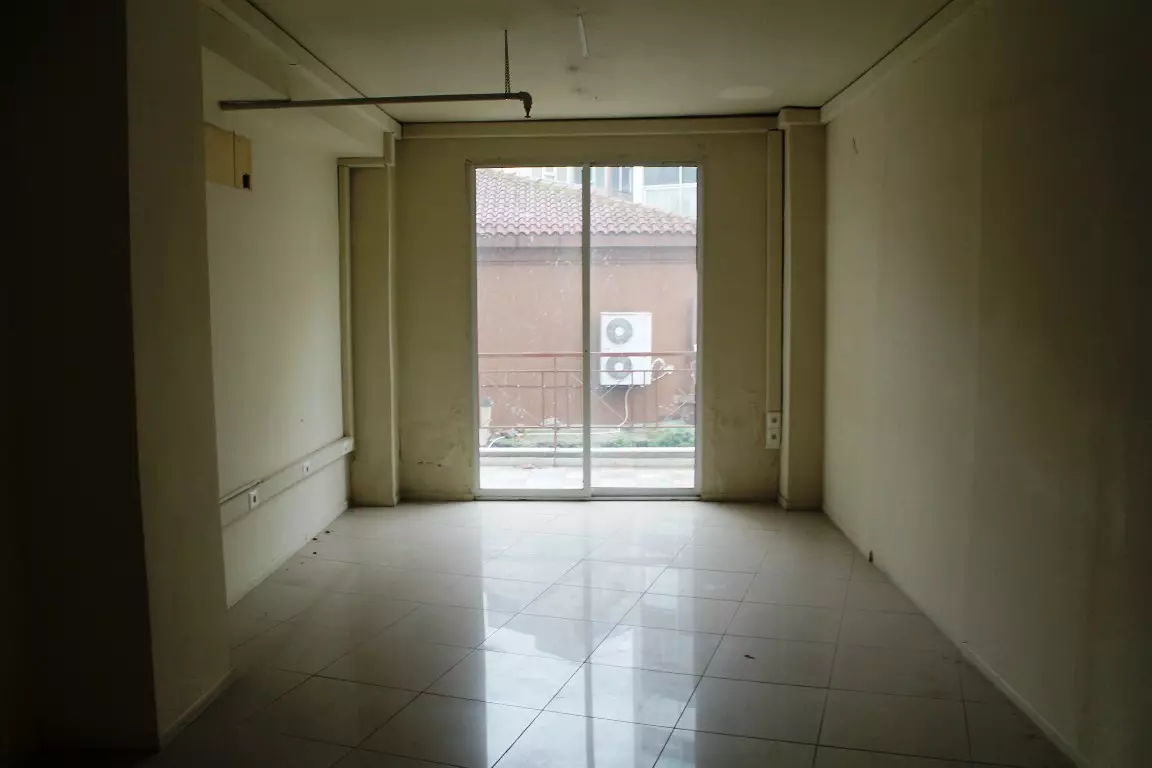 Building In Center Of Thessaloniki, Greece (1.200 M²)