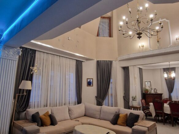 Central Plovdiv Luxury: Spacious 184 Sqm Maisonette With Panoramic Views