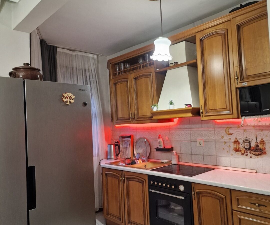 Central Plovdiv Luxury: Spacious 184 Sqm Maisonette With Panoramic Views