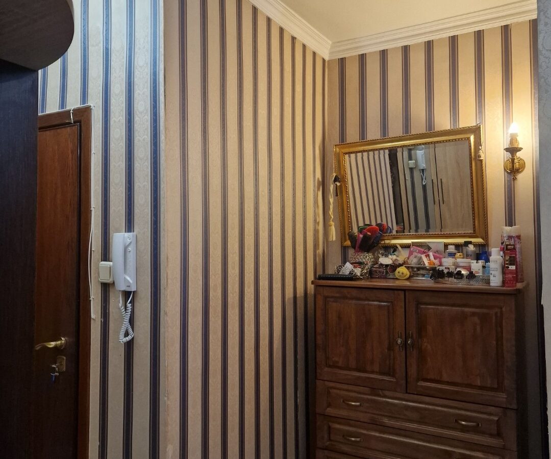 Central Plovdiv Luxury: Spacious 184 Sqm Maisonette With Panoramic Views