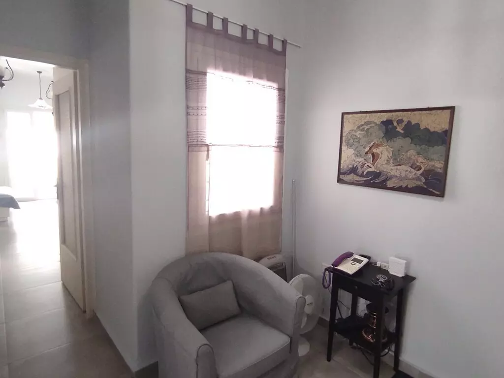 1-bedroom Flat In Alimos, Greece (80 M²)