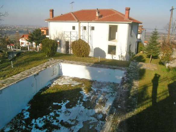 For Sale Detached House 400 M² On The Olympic Coast