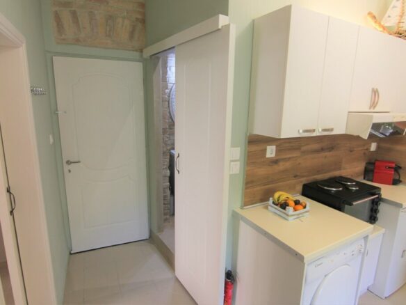 2-bedroom Flat In Corfu, Greece (59 M²)