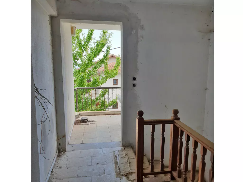For Sale Detached House 400 M² On The Olympic Coast