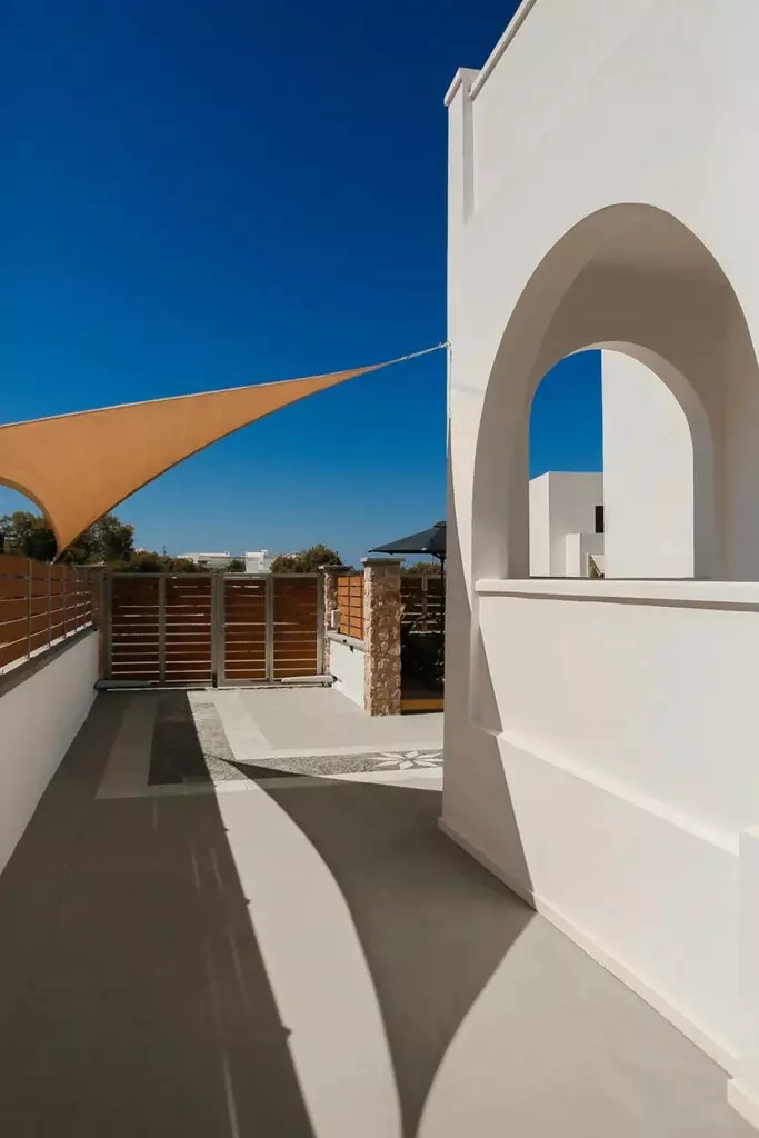 4-bedroom Villa In Santorini, Greece (150 M²)
