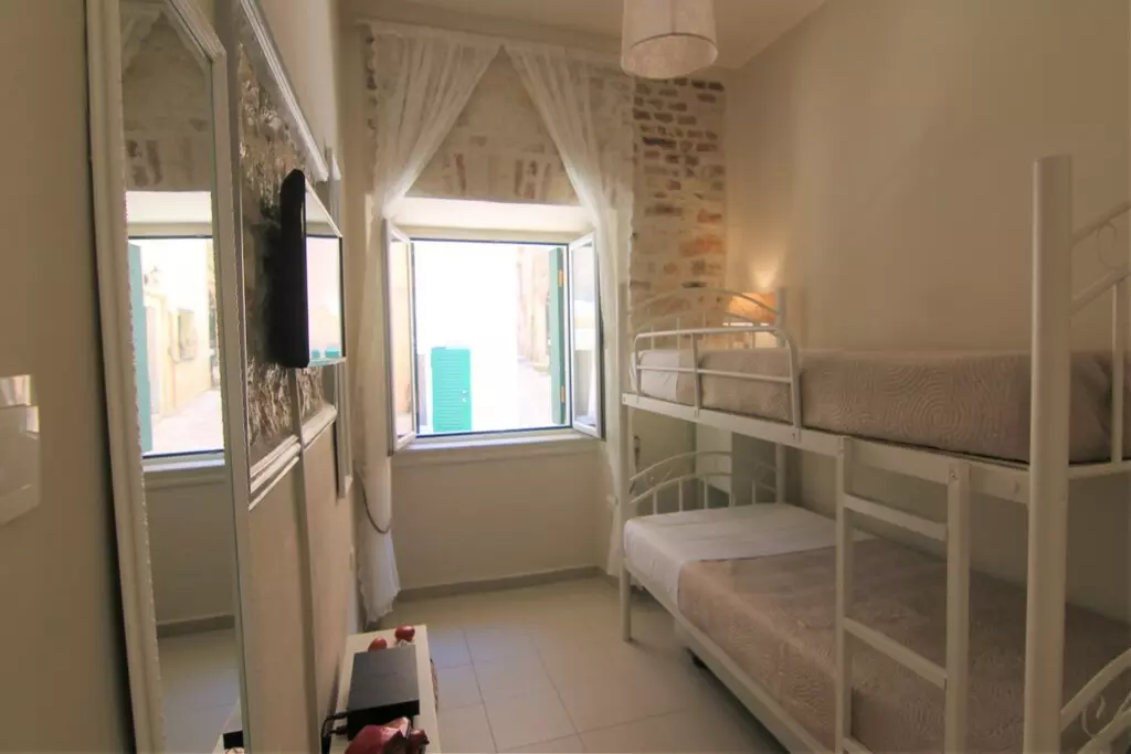 2-bedroom Flat In Corfu, Greece (59 M²)