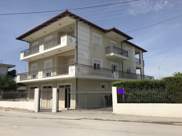 For Sale Flat 148 M² In The Suburbs Of Thessaloniki