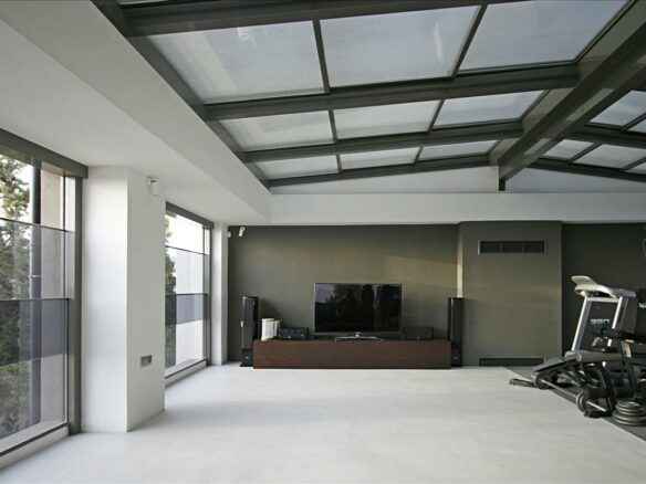 4-bedroom Maisonette In Voula, Greece (370 M²)