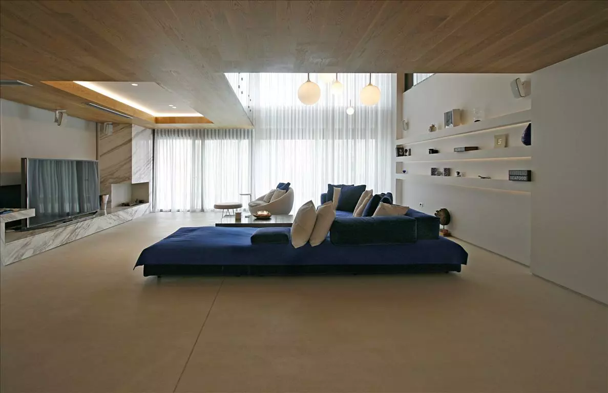 4-bedroom Maisonette In Voula, Greece (370 M²)