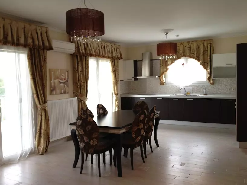 For Sale Villa 460 M² In Attica