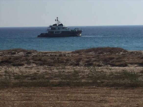 Business In Greece (310 M²)