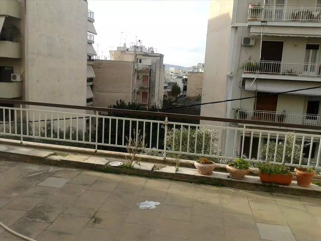 For Sale Building 344 M² In Athens