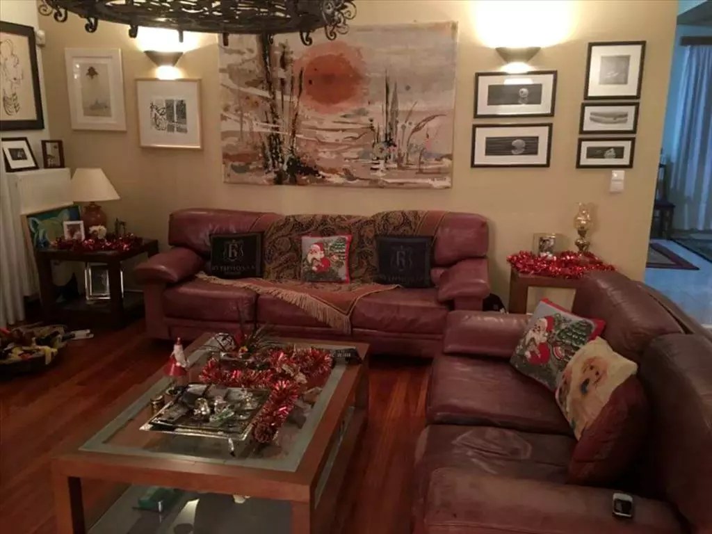 For Sale Detached House 430 M² In Athens