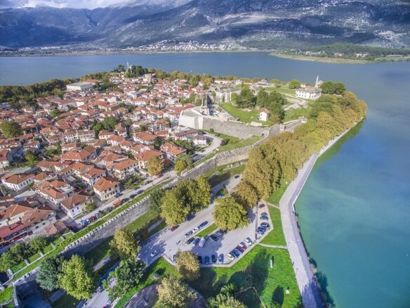 For Sale Building 247 M² In Central Greece