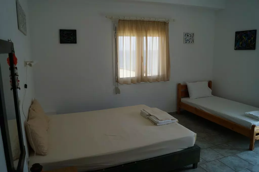 For Sale Business 300 M² In Crete