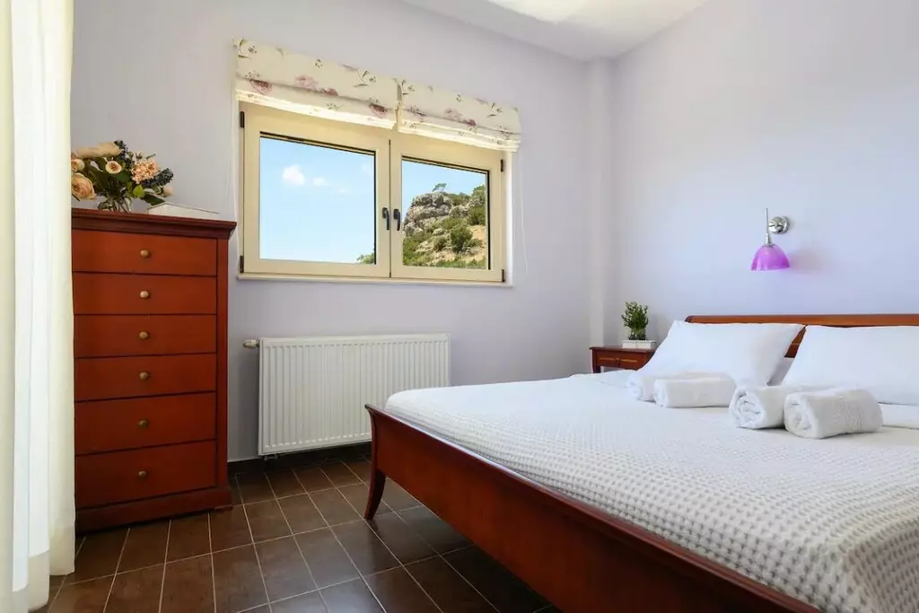 For Sale Villa 340 M² In Crete