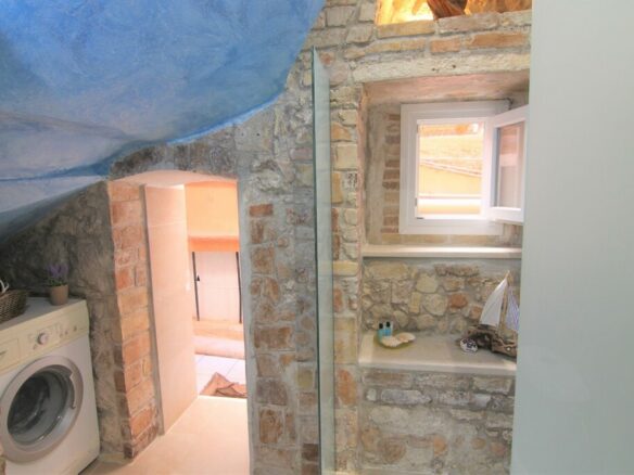 2-bedroom Flat In Corfu, Greece (59 M²)