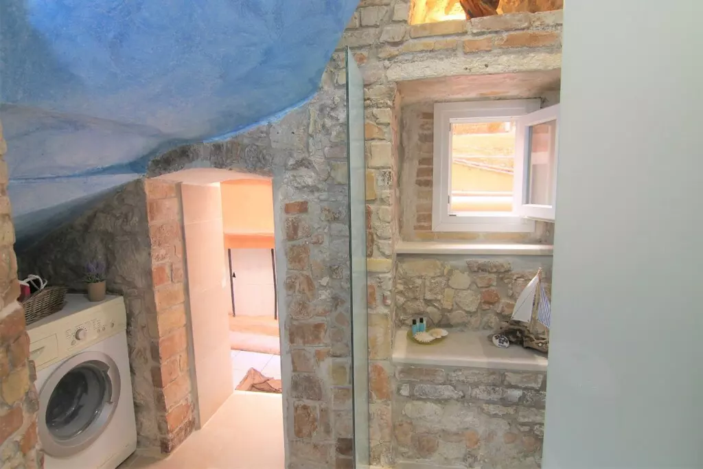 2-bedroom Flat In Corfu, Greece (59 M²)