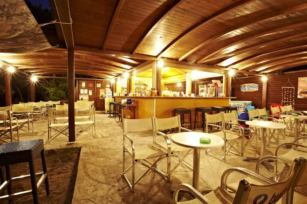 For Sale Business 300 M² In Crete