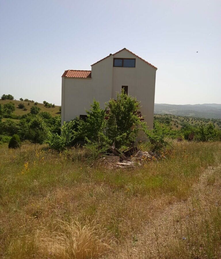 For Sale Detached House 300 M² In The Suburbs Of Thessaloniki