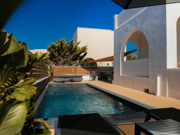 Villa Of 150 M² In Santorini
