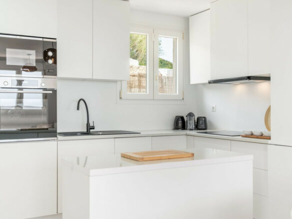 3-bedroom Property In Manilva, Spain (125 M²)