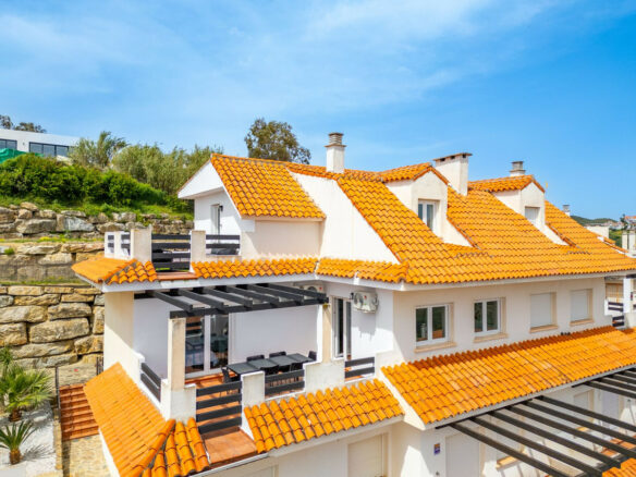 3-bedroom Property In Manilva, Spain (125 M²)