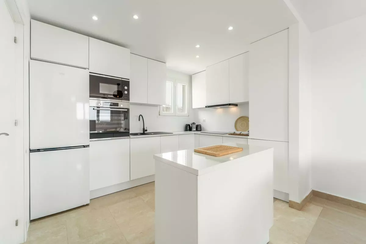 3-bedroom Property In Manilva, Spain (125 M²)