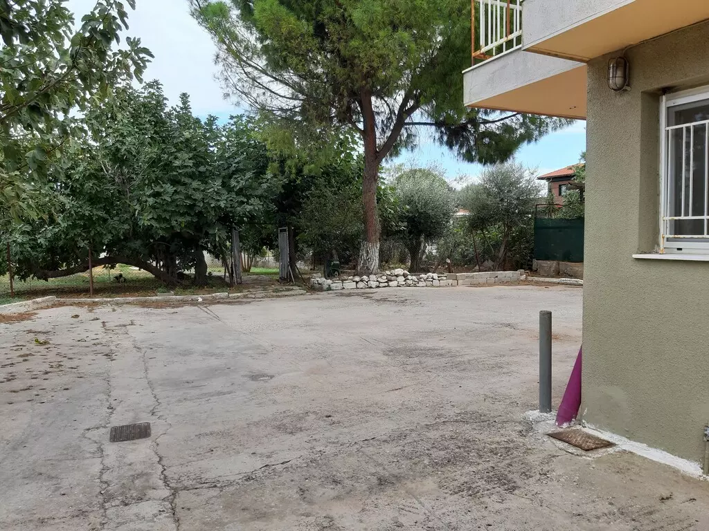 For Sale Building 1204 M² In Attica