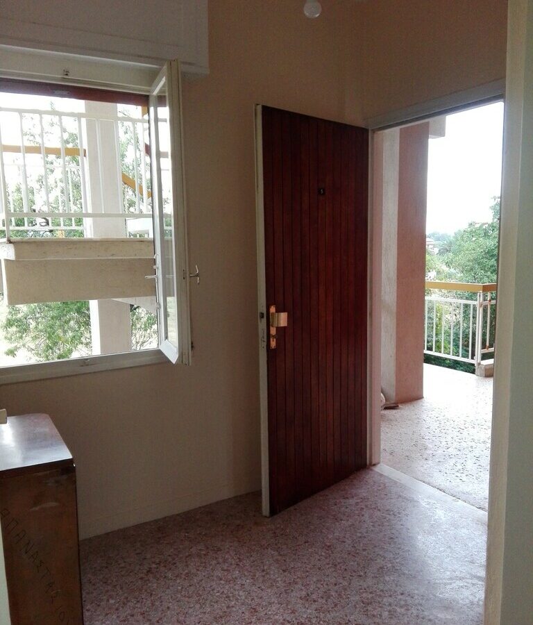 For Sale Building 1204 M² In Attica