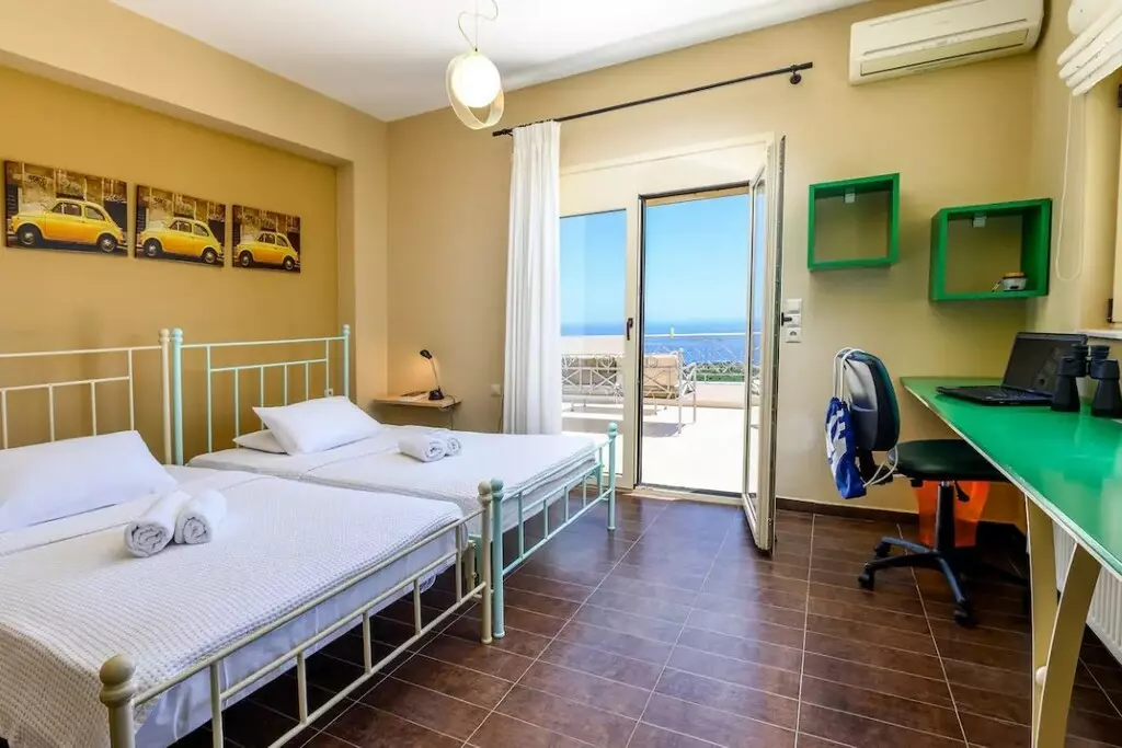 For Sale Villa 340 M² In Crete