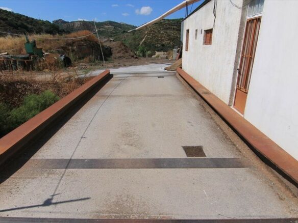 Business In Tetrachori, Greece (500 M²)