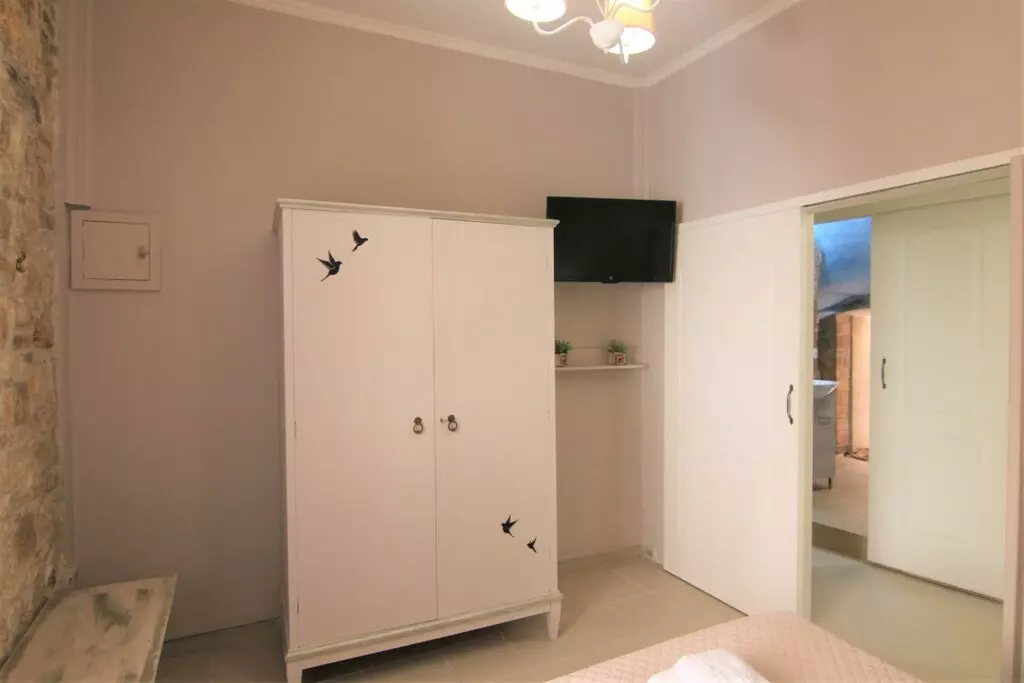 2-bedroom Flat In Corfu, Greece (59 M²)
