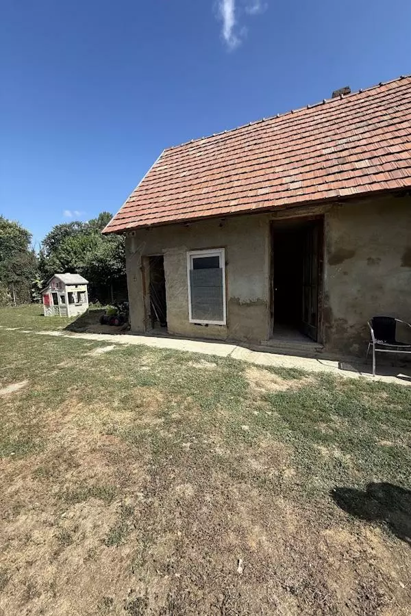 House In Vásárosdombó, Baranya