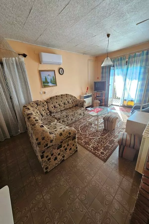 House In Döbrököz, Tolna