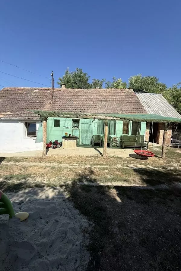 House In Koppányszántó, Tolna