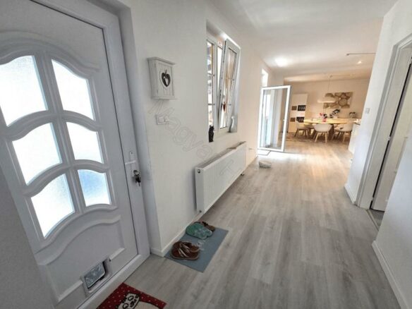 House Of 100 M² With 0 Features In Iharos, Somogy