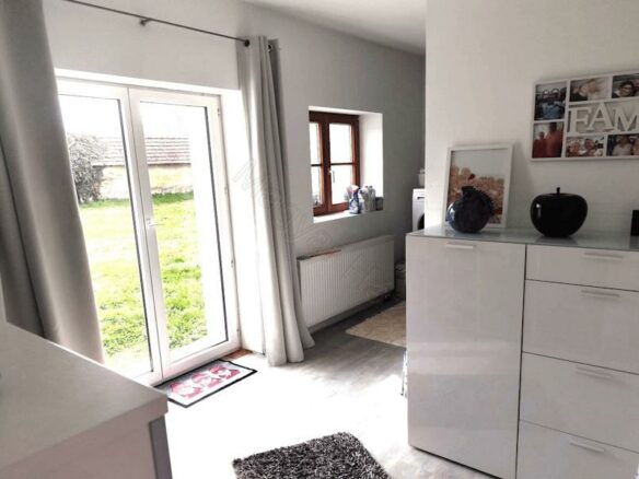 House Of 100 M² With 0 Features In Iharos, Somogy