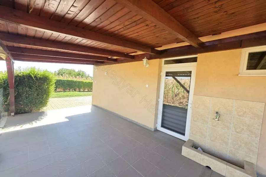 House In Vásárosbéc-diópuszta, Baranya
