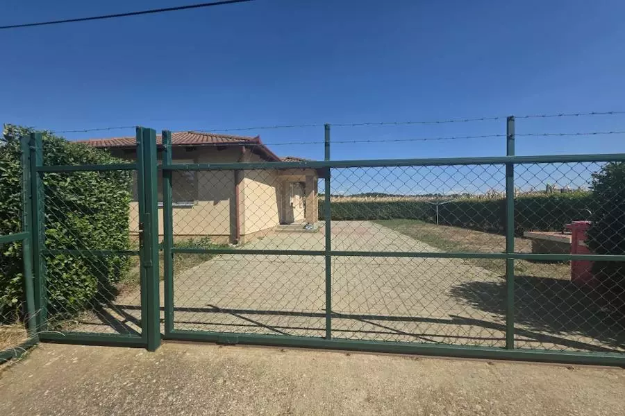 House In Vásárosbéc-diópuszta, Baranya