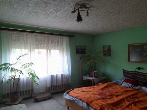 House Of [size] With [features] In Barcs, Somogy