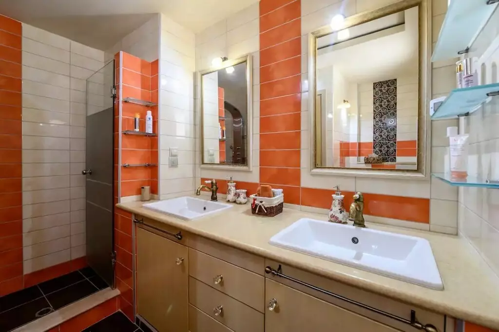 For Sale Villa 340 M² In Crete
