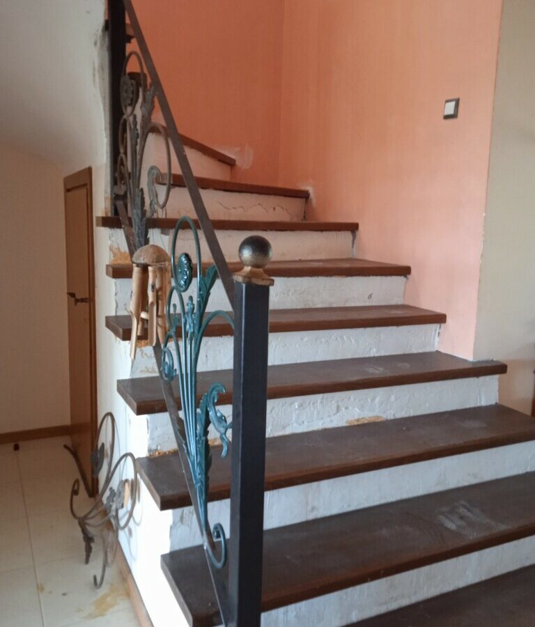 For Sale Detached House 300 M² In The Suburbs Of Thessaloniki