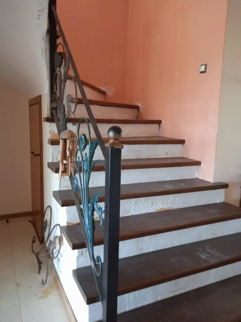 For Sale Detached House 300 M² In The Suburbs Of Thessaloniki