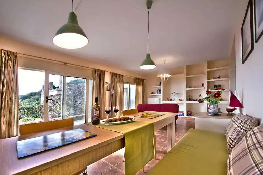 For Sale Villa 340 M² In Crete