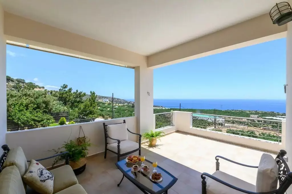 For Sale Villa 340 M² In Crete