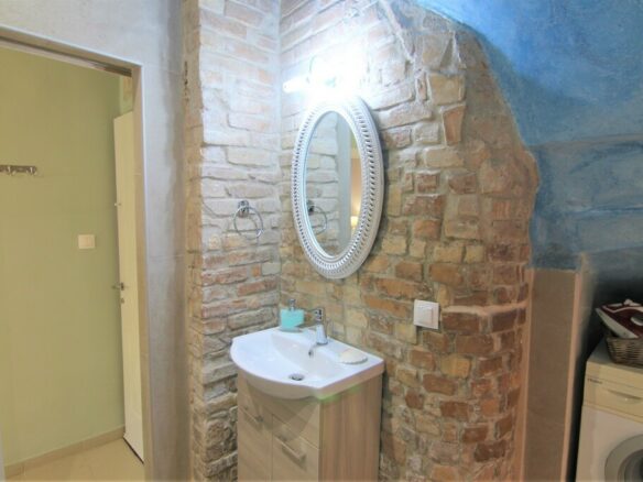 2-bedroom Flat In Corfu, Greece (59 M²)