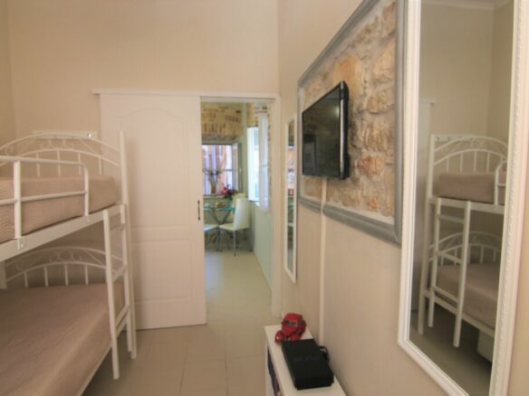 2-bedroom Flat In Corfu, Greece (59 M²)