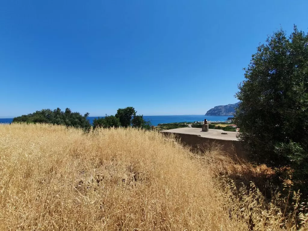 For Sale Land 21000 M² In Crete